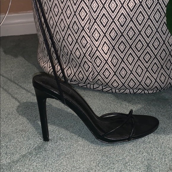 Black lace up stilettos - Picture 3 of 4